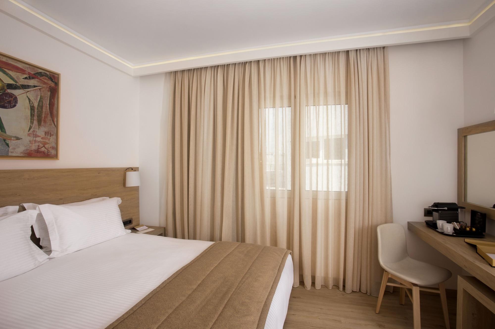 Golden Age Hotel 4*